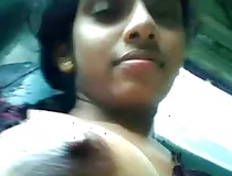 देखो के रूप में एक औरत हो जाता है उसके स्तन चूसा पर एक बस में हिंदी | स्तन चूसना:बस्टी:कार